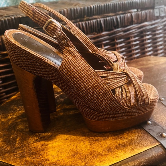 Marni Brown Textured Platform Sandals - Picture 3 of 9